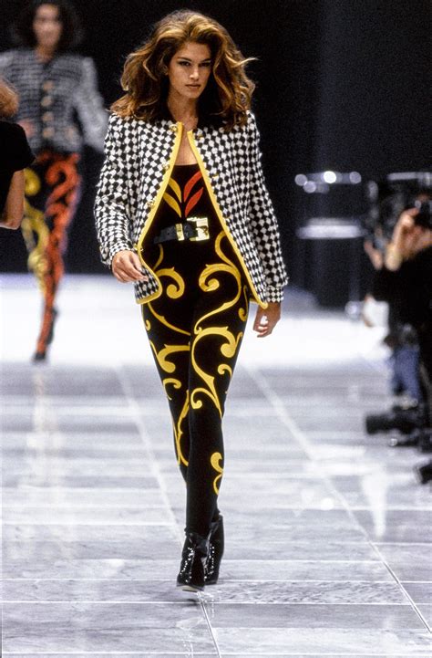 gianni versace autumn winter 1991|versace fashion show.